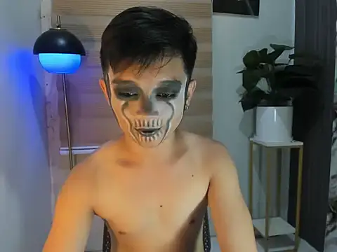 Snapshot of sexysam14 chatting on November 1, 4:58 am sexysam14 online show from November 1, 4:58 am