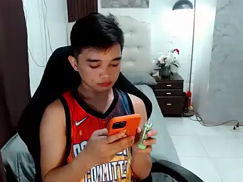 Snapshot of sexysam14 chatting on November 2, 10:50 am sexysam14 online show from November 2, 10:50 am