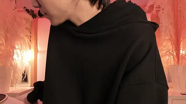 Daphne And Roger online show from February 9, 11:03 am