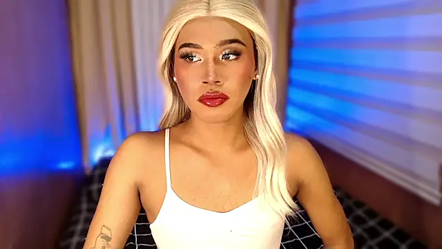 Snapshot of _tipsandchips chatting on October 18, 8:15 am tipsandchips online show from October 18, 8:15 am