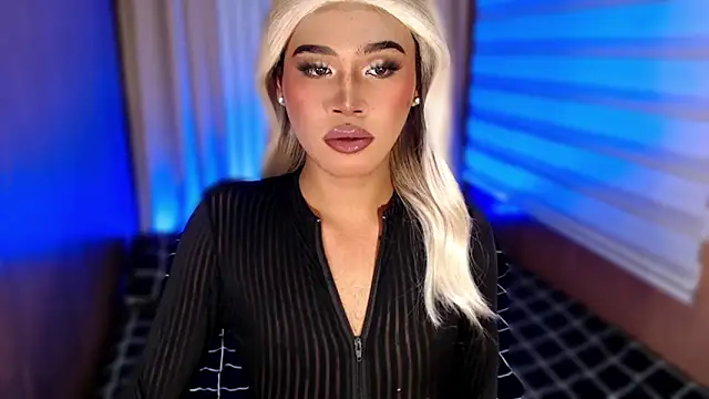 Snapshot of _tipsandchips chatting on October 23, 3:55 pm tipsandchips online show from October 23, 3:55 pm