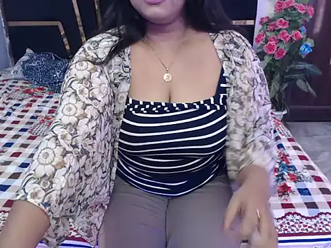 Snapshot of yours-ishika chatting on November 17, 8:42 am yours-ishika online show from November 17, 8:42 am