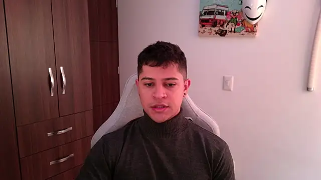 Snapshot of domsantiago_ chatting on October 20, 3:56 pm domsantiago online show from October 20, 3:56 pm