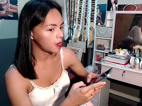 Snapshot of miya_khali chatting on November 14, 8:24 am miya khali online show from November 14, 8:24 am