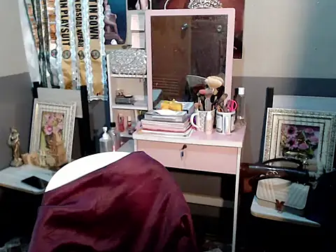 Snapshot of miya_khali chatting on November 30, 2:15 am miya khali online show from November 30, 2:15 am