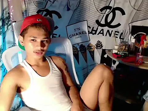 asianhardcock25 online show from February 5, 3:11 am