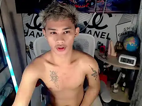 asianhardcock25 online show from April 15, 4:14 pm