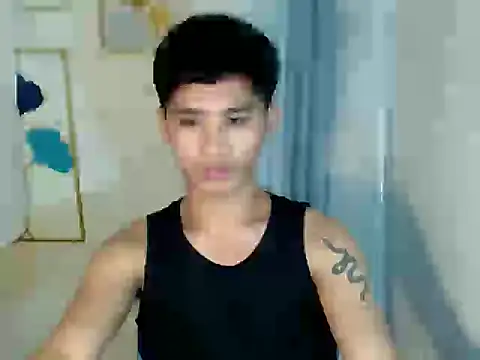 Snapshot of asianhardcock25 chatting on June 25, 10:42 am asianhardcock25 online show from June 25, 10:42 am