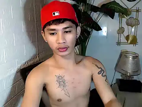 Snapshot of asianhardcock25 chatting on June 29, 8:31 am asianhardcock25 online show from June 29, 8:31 am