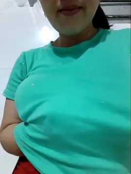 Shiny Babe online show from February 28, 6:25 am