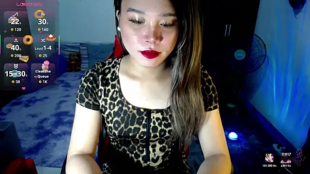 Urassiansweetcummer online show from February 16, 2:40 am