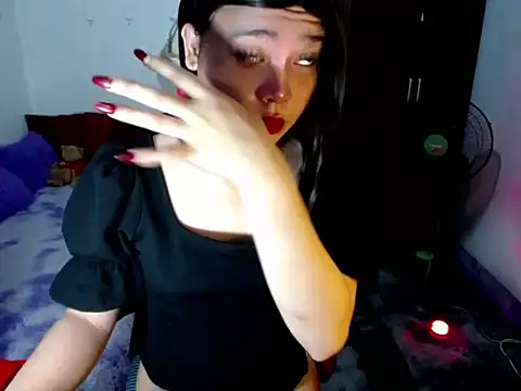 Urassiansweetcummer online show from June 23, 3:15 am