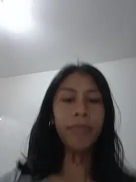 Snapshot of bebe_lahermosa chatting on June 22, 9:28 am bebe lahermosa online show from June 22, 9:28 am