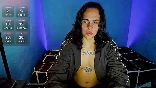 Snapshot of Maximiliano_scoott__ chatting on September 13, 7:57 pm Maximiliano scoott   online show from September 13, 7:57 pm