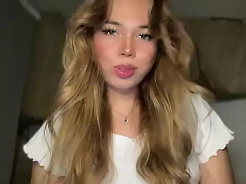 Snapshot of goddessofalltime chatting on July 5, 11:06 am goddessofalltime online show from July 5, 11:06 am