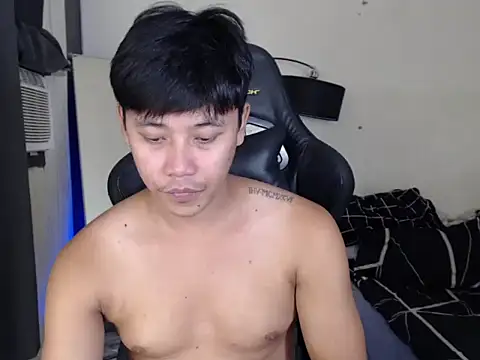 alexsuckable01 online show from September 12, 5:57 pm