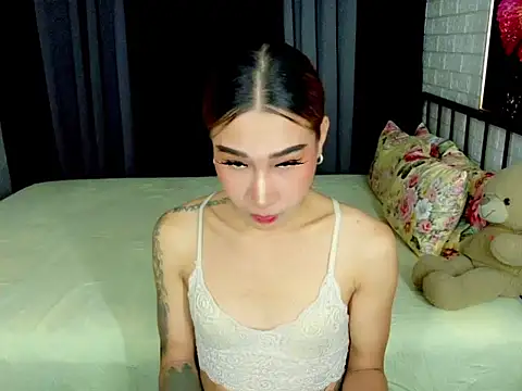 TRANSGODDESSA online show from September 30, 5:34 am