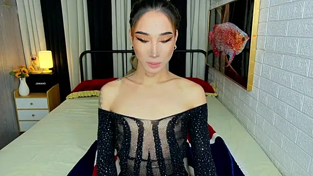 TRANSGODDESSA online show from October 20, 1:17 am