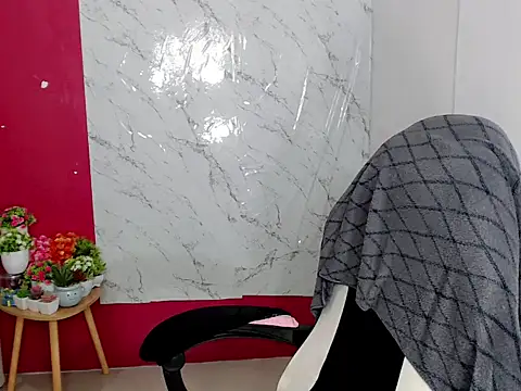 liane mei online show from May 9, 5:12 am