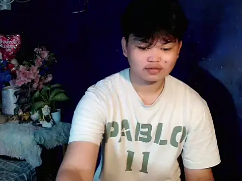 Snapshot of Reynelcock chatting on October 24, 3:30 pm Reynelcock online show from October 24, 3:30 pm