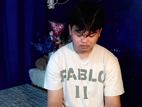 Snapshot of Reynelcock chatting on October 26, 12:11 pm Reynelcock online show from October 26, 12:11 pm