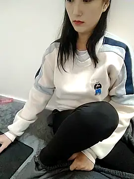 Kembong01 online show from December 15, 9:30 pm