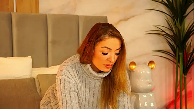 Izabellle02 online show from December 20, 6:09 am