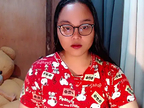 Snapshot of _Lylia chatting on November 15, 10:15 pm Lylia online show from November 15, 10:15 pm