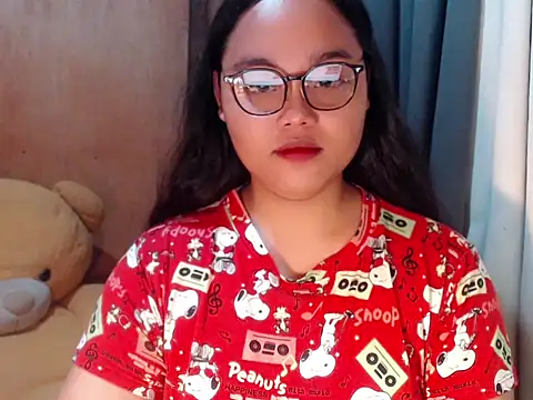 Snapshot of _Lylia chatting on November 16, 8:47 pm Lylia online show from November 16, 8:47 pm