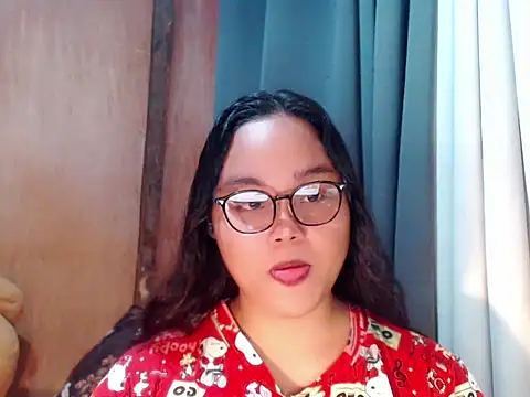 Snapshot of _Lylia chatting on November 17, 10:15 pm Lylia online show from November 17, 10:15 pm