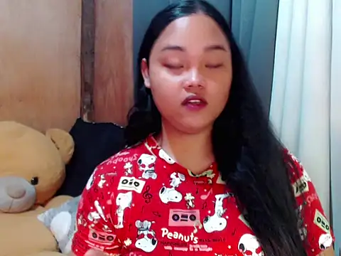 Snapshot of _Lylia chatting on December 3, 8:29 pm Lylia online show from December 3, 8:29 pm