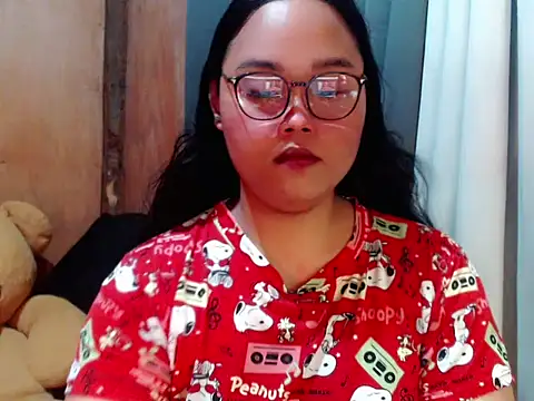 Snapshot of _Lylia chatting on December 5, 6:37 pm Lylia online show from December 5, 6:37 pm