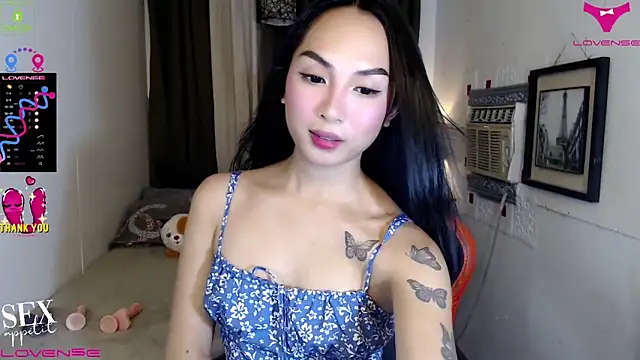 Snapshot of Goddess_Isabel chatting on November 10, 5:45 pm Goddess Isabel online show from November 10, 5:45 pm