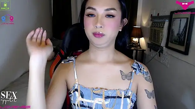 Snapshot of Goddess_Isabel chatting on December 3, 7:49 am Goddess Isabel online show from December 3, 7:49 am