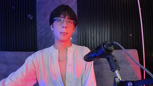 Snapshot of luixdust_ chatting on October 28, 4:16 am luixdust online show from October 28, 4:16 am