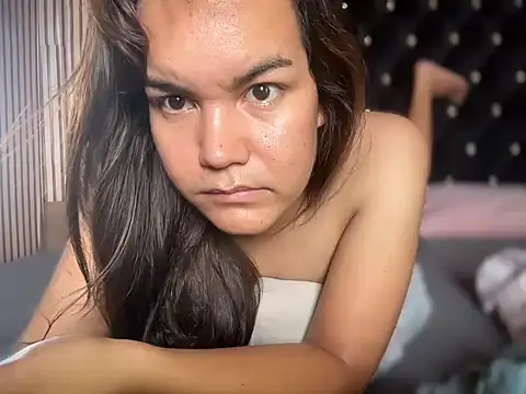 Enchantress Magdalena online show from June 3, 4:15 am
