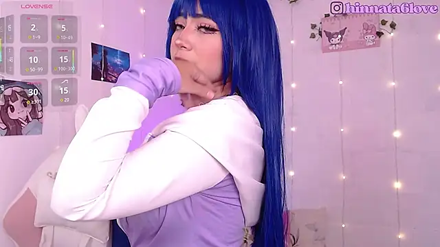 hinnata lovely online show from November 16, 12:33 pm