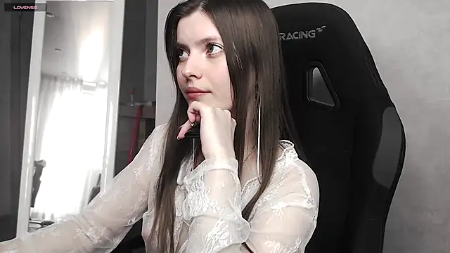 cute elfy  online show from October 3, 2:03 pm