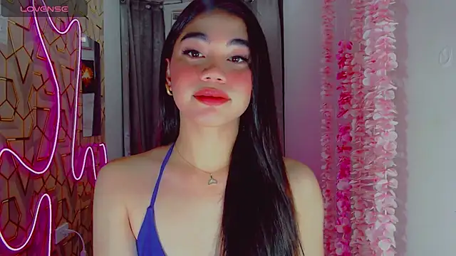 DreamGirlMia online show from May 21, 3:24 am