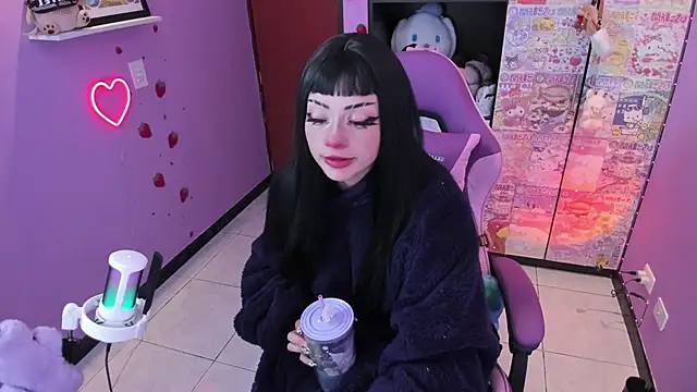 Vero Osb  online show from October 29, 1:08 am