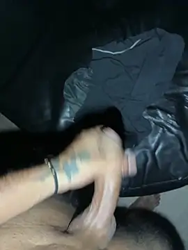 Bad boy0000 online show from April 2, 9:29 am