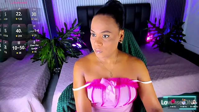 AriebonyBrooke online show from October 15, 11:43 am