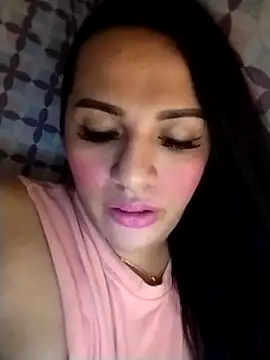 enoria1992 online show from October 18, 7:31 am