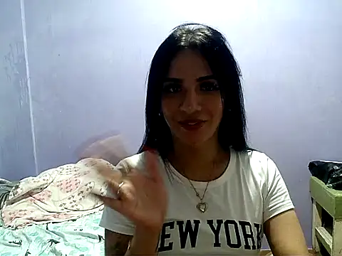 enoria1992 online show from June 30, 7:04 pm