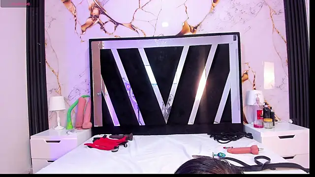 Snapshot of Wonderkloe_ chatting on July 18, 8:12 pm Wonderkloe online show from July 18, 8:12 pm