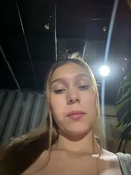 Nikii   online show from April 25, 12:13 am