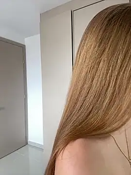 Snapshot of Nikii__ chatting on June 3, 3:17 pm Nikii online show from June 3, 3:17 pm