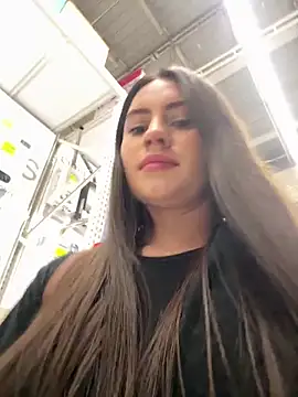 Isabella21  online show from October 3, 11:13 pm