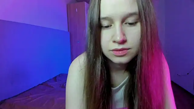 Snapshot of ssunnshinne__ chatting on October 11, 6:06 pm ssunnshinne   online show from October 11, 6:06 pm