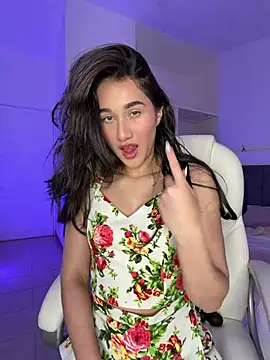 julieta jhonss online show from May 9, 2:39 am